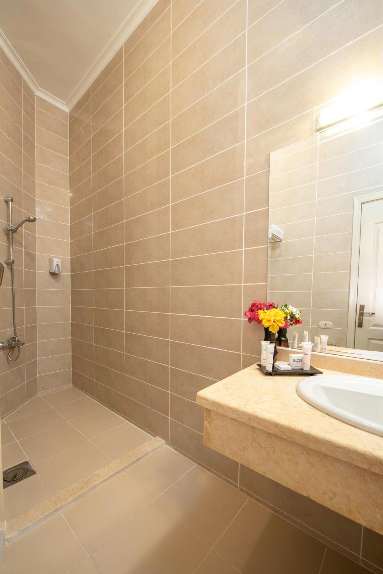 Three Corners Sunny Beach Resort - Photo 9