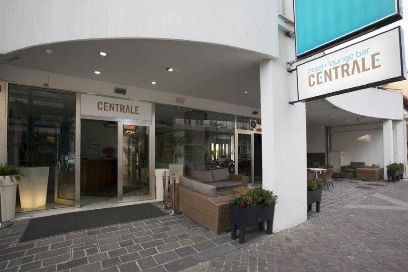 Hotel Centrale - Photo 9