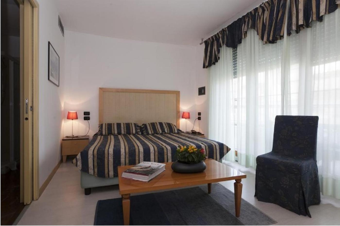 Hotel Centrale - Photo 26