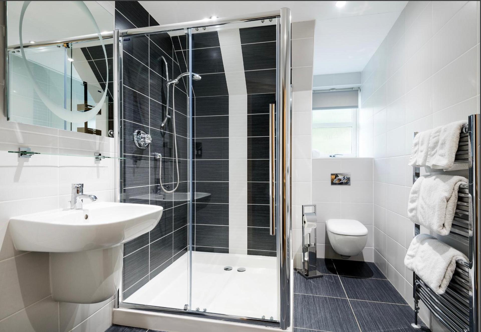 The Claymore Guest House - Photo 102