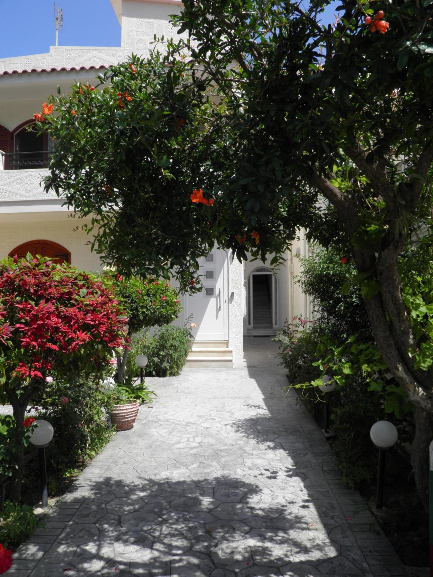 Maria Studios & Apartments - Photo 24