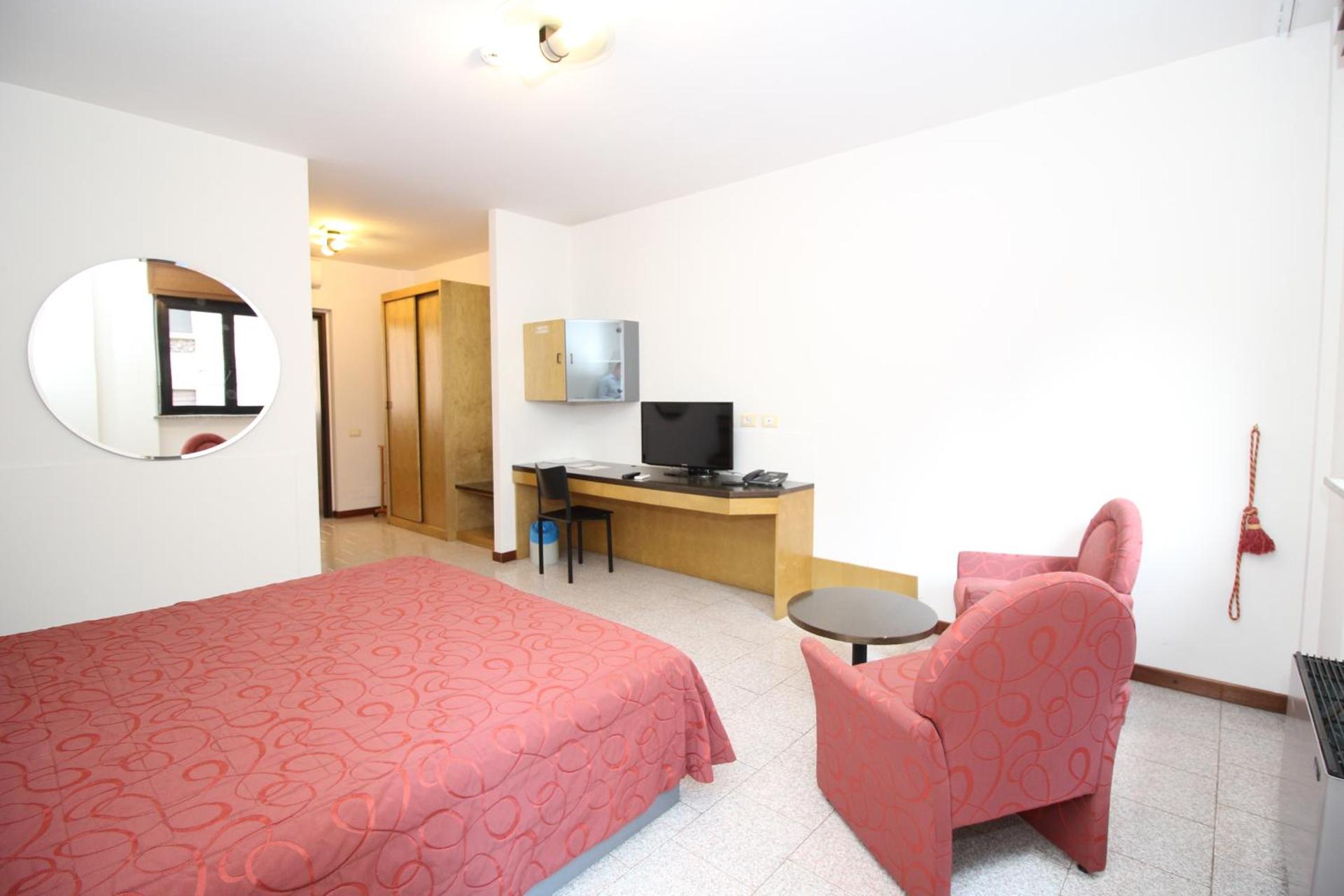 Hotel Croce Di Malta - Photo 28