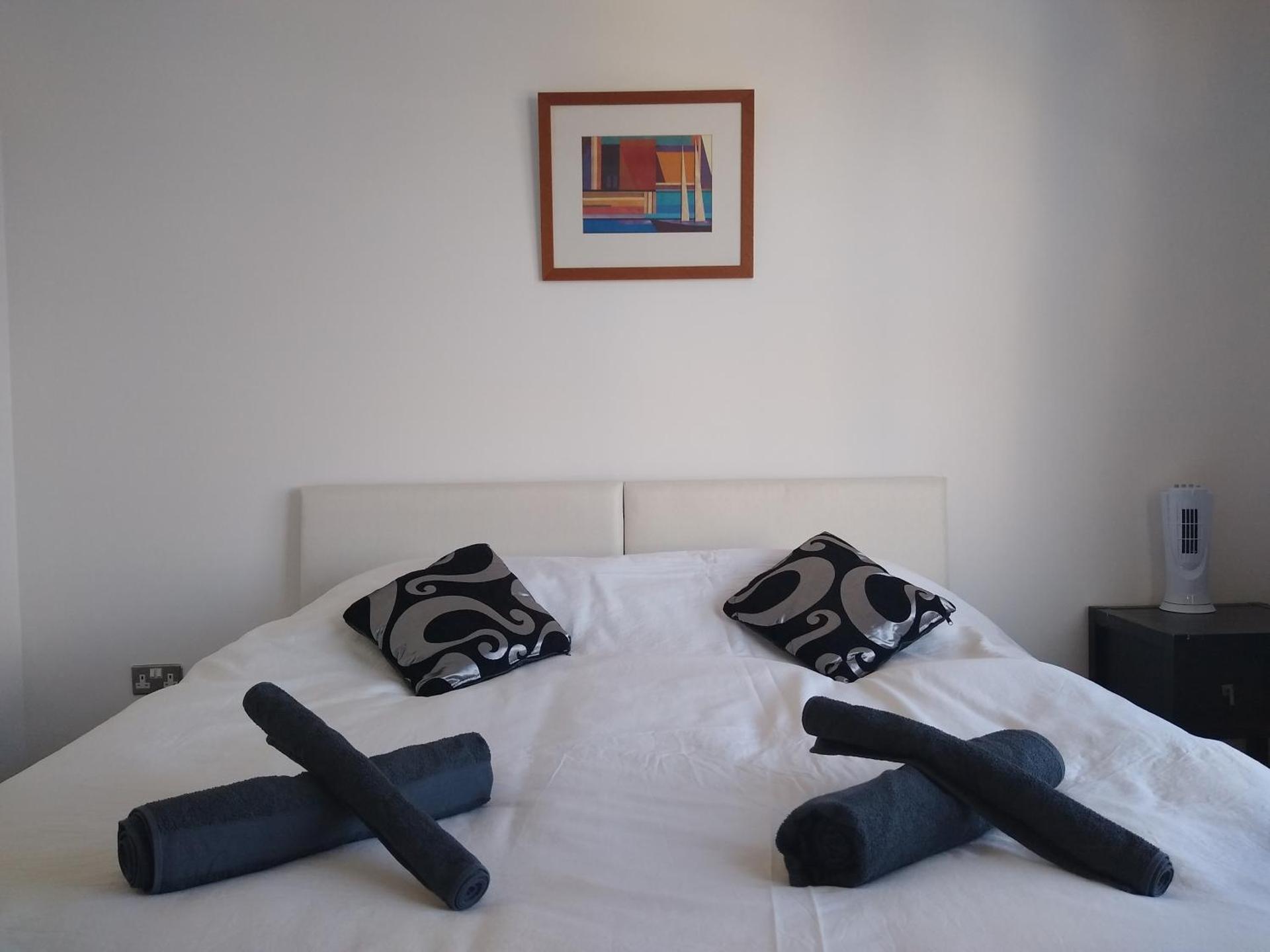 Room in Luxurious Penthouse Apartment - Photo 11