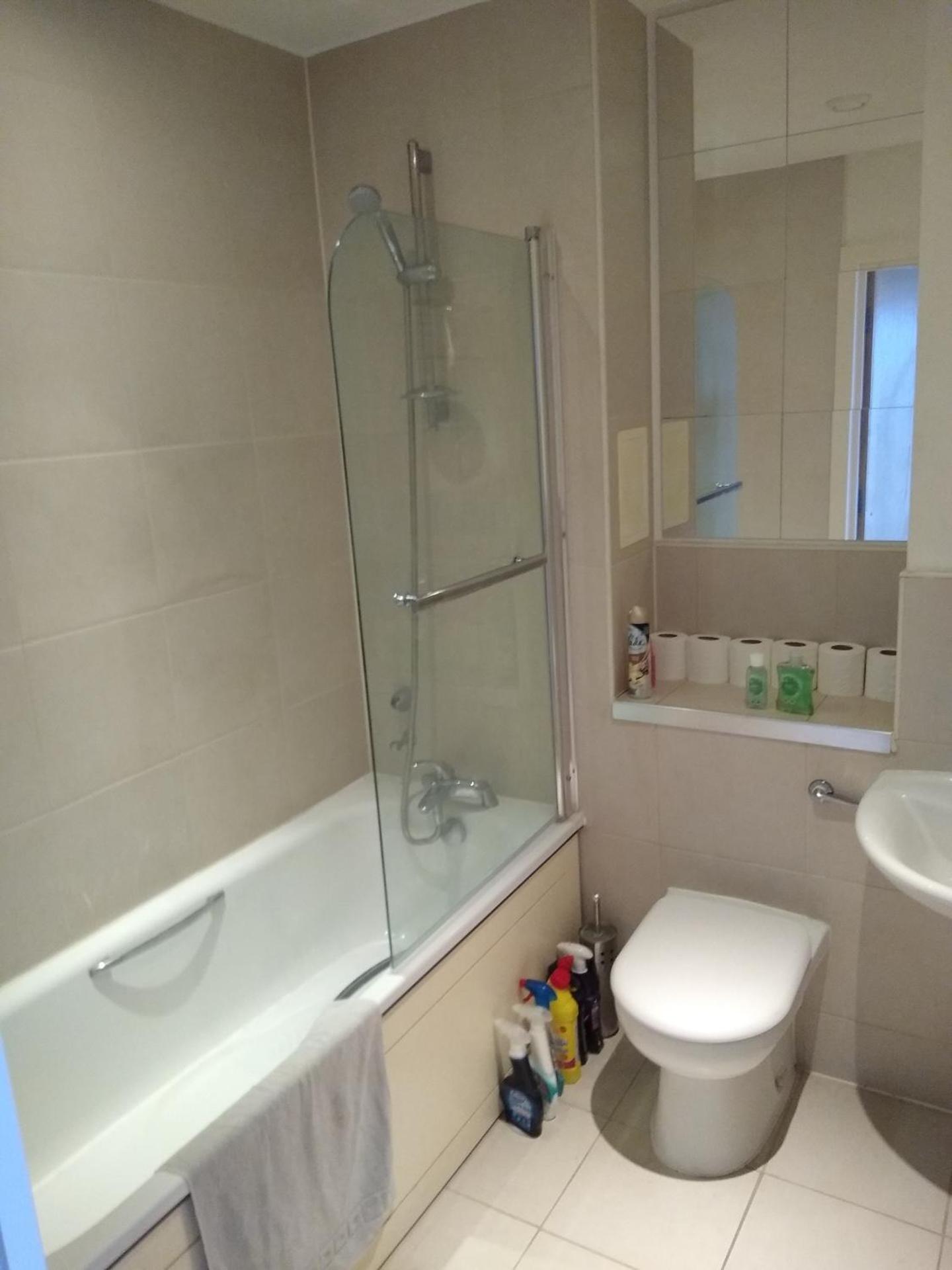 Room in Luxurious Penthouse Apartment - Photo 14