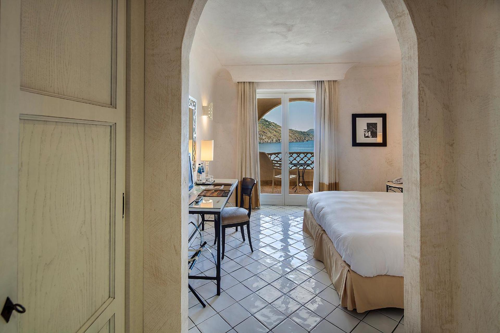 Therasia Resort Sea and SPA - The Leading Hotels of the World - Photo 20