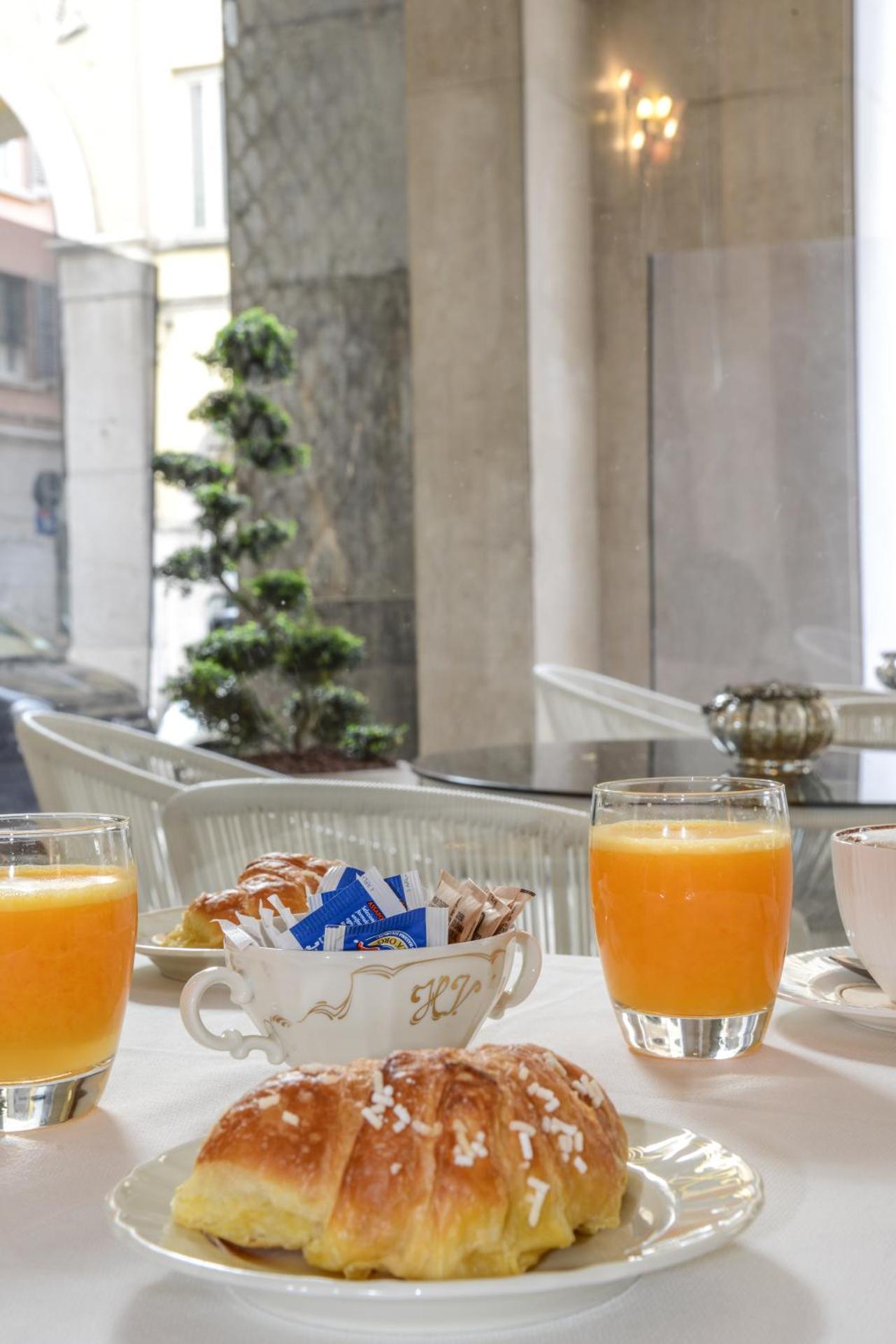 Hotel Vittoria - Photo 44