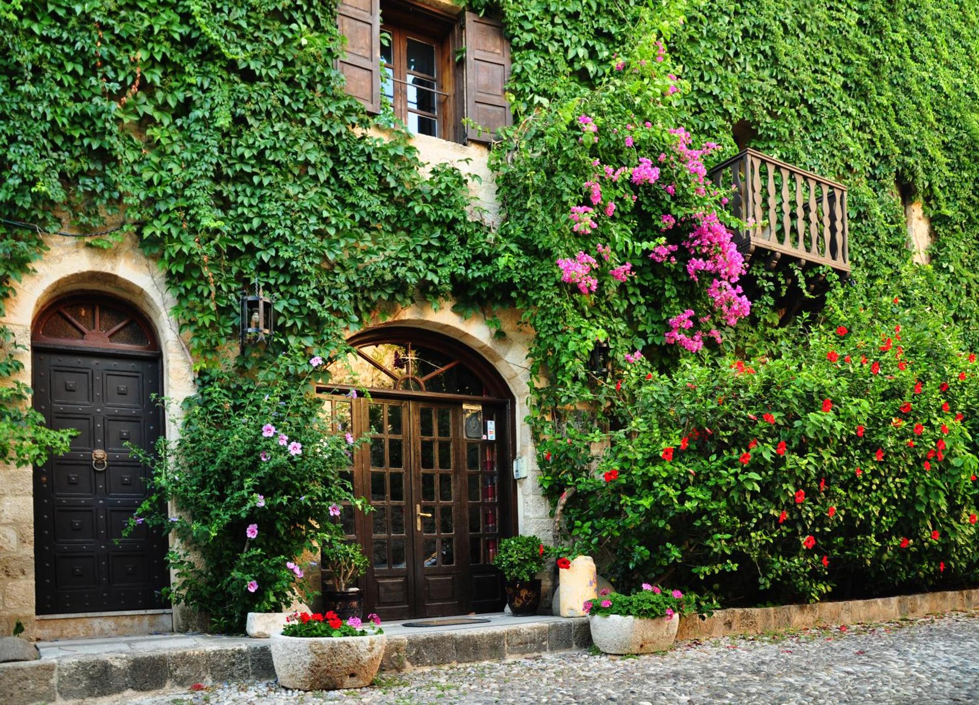 S.Nikolis' Historic Boutique Hotel - Photo 88