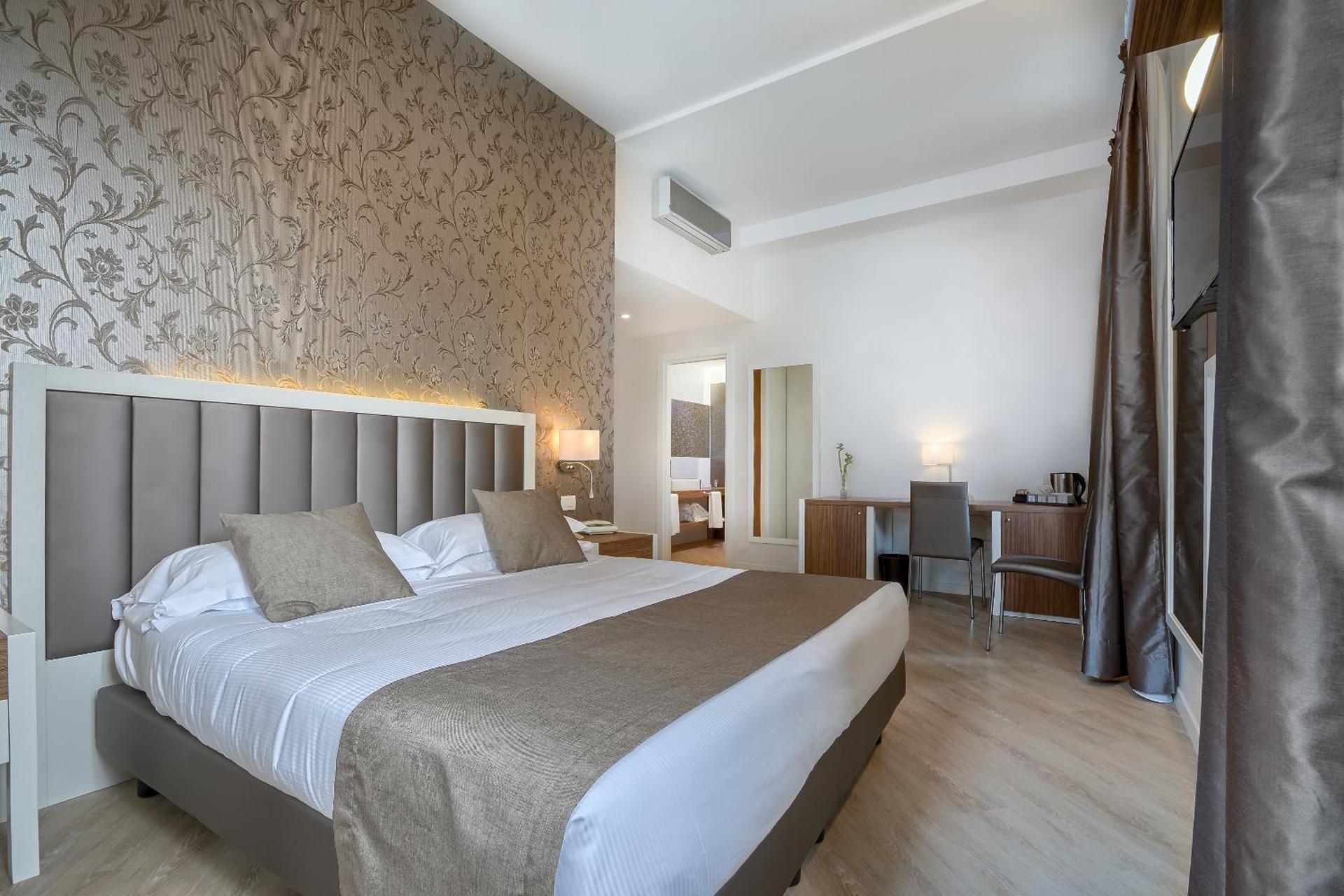 Hotel Monte Rosa - Photo 31