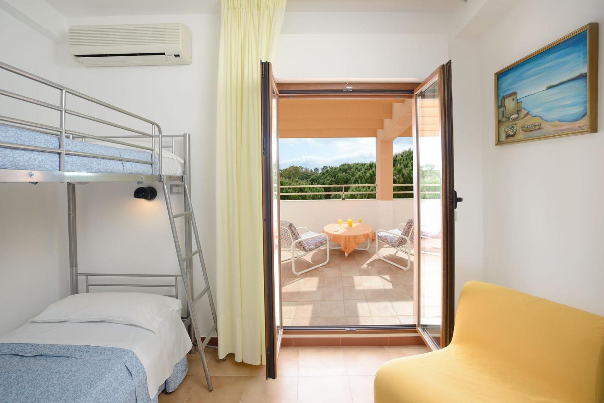 Hotel Oasis - Photo 19
