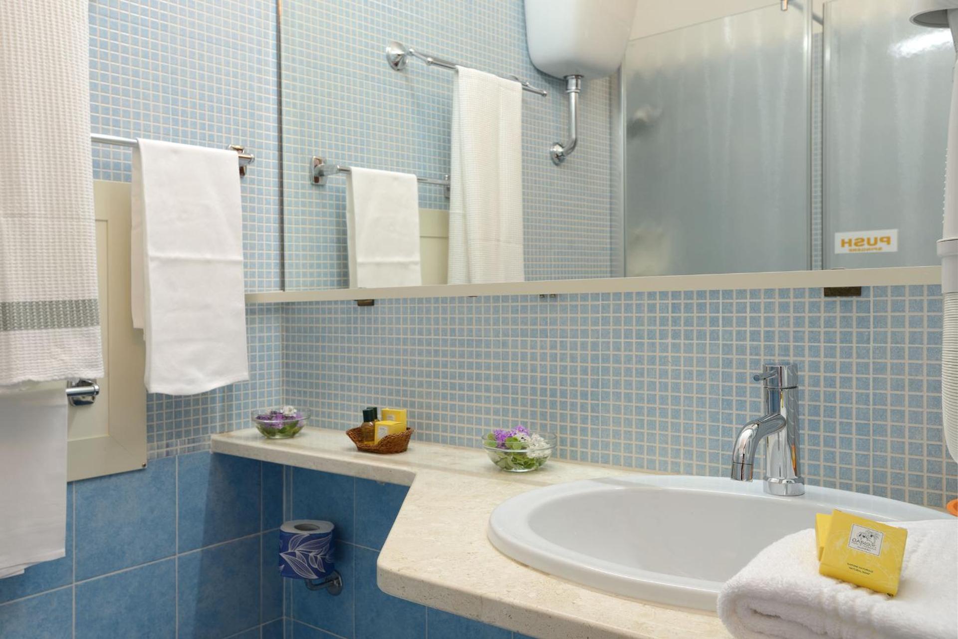 Hotel Oasis - Photo 72