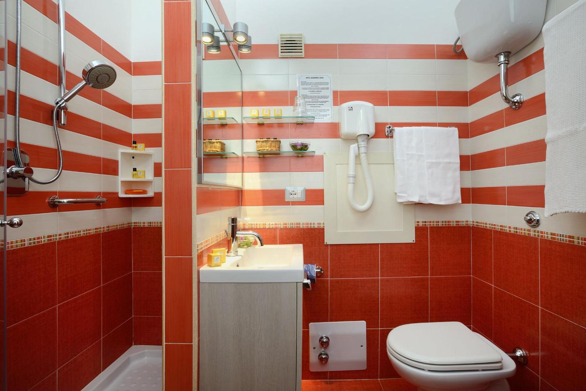 Hotel Oasis - Photo 22