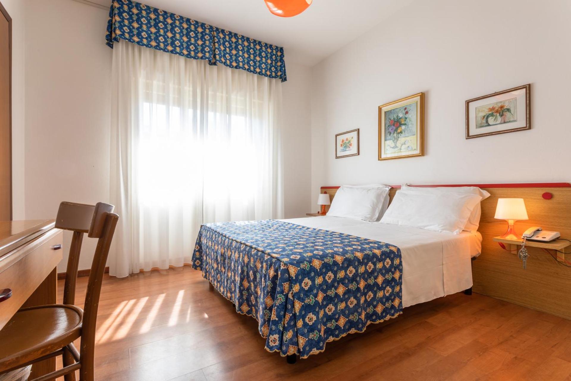 Hotel Diana - Photo 60