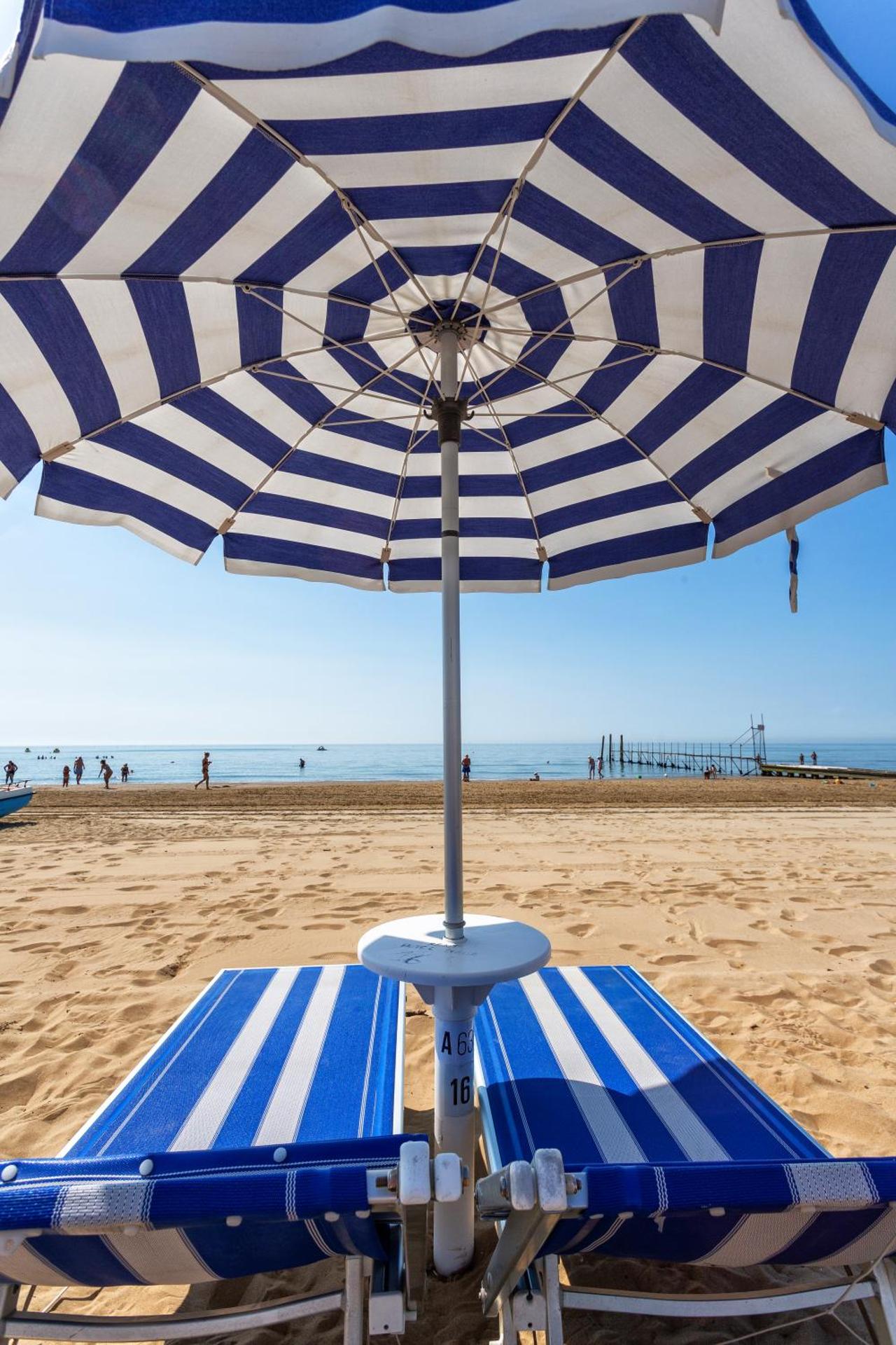 Hotel Diana - Photo 25