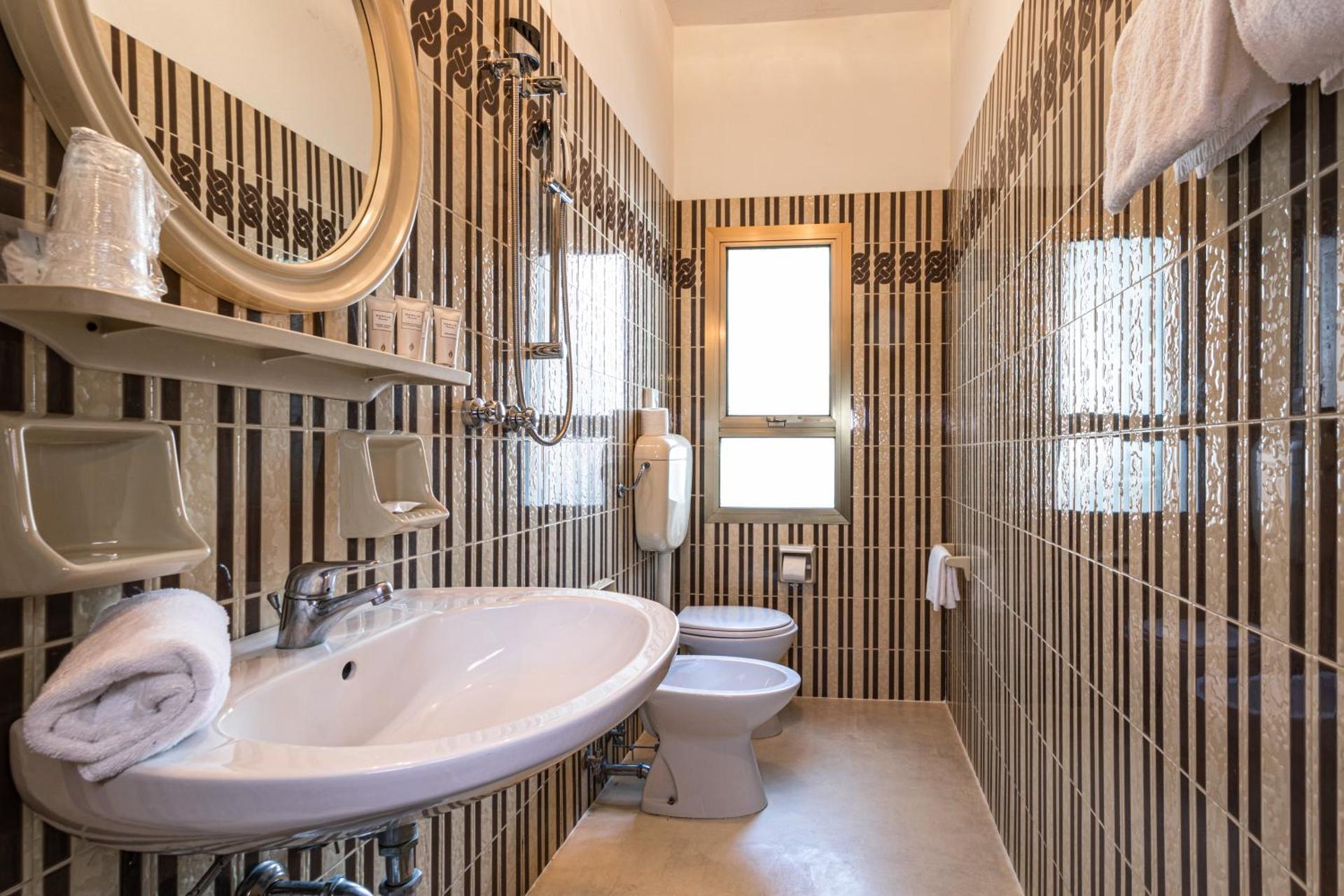 Hotel Diana - Photo 80