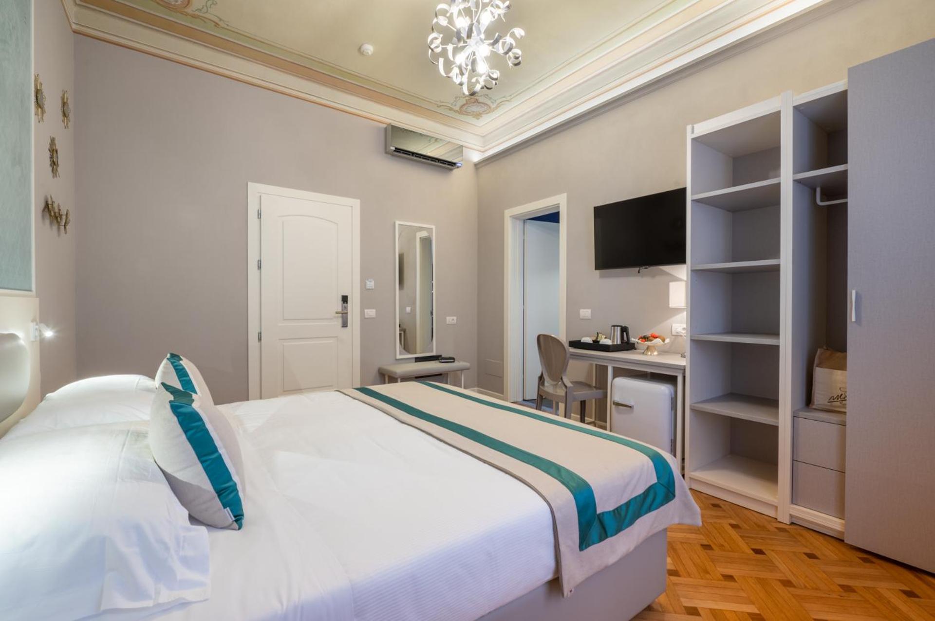 Hotel Monte Rosa - Photo 230