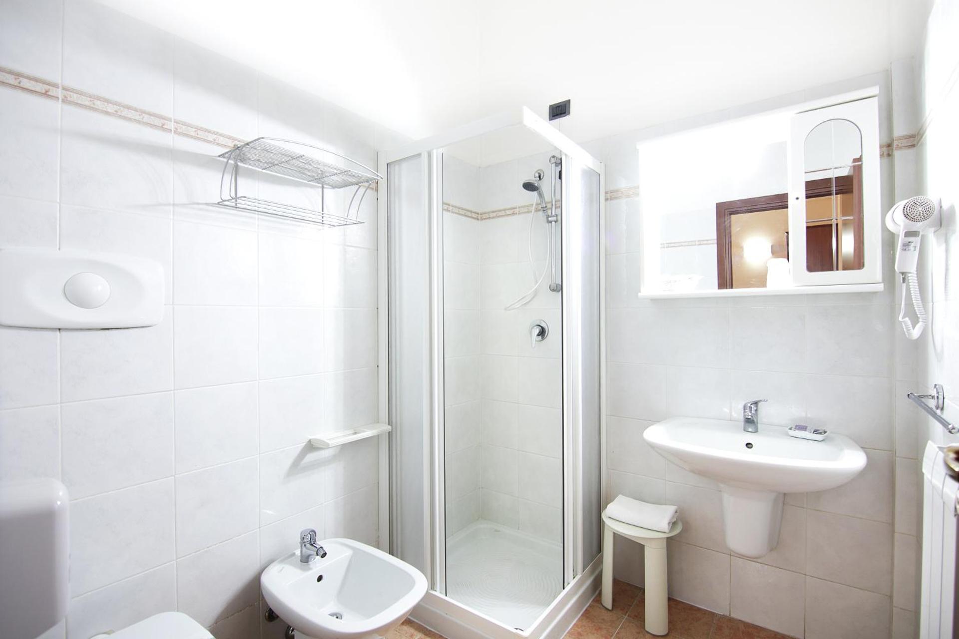 Pausania Inn - Photo 10