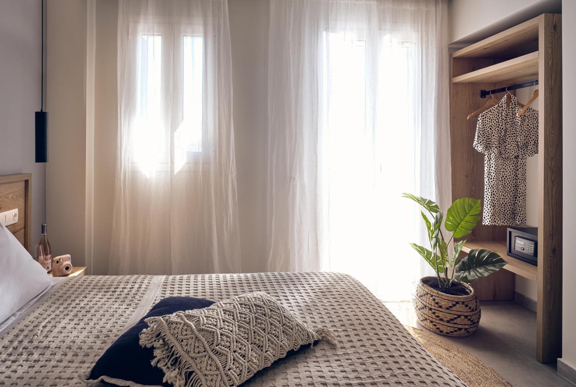 Cactus Hotel - Photo 8