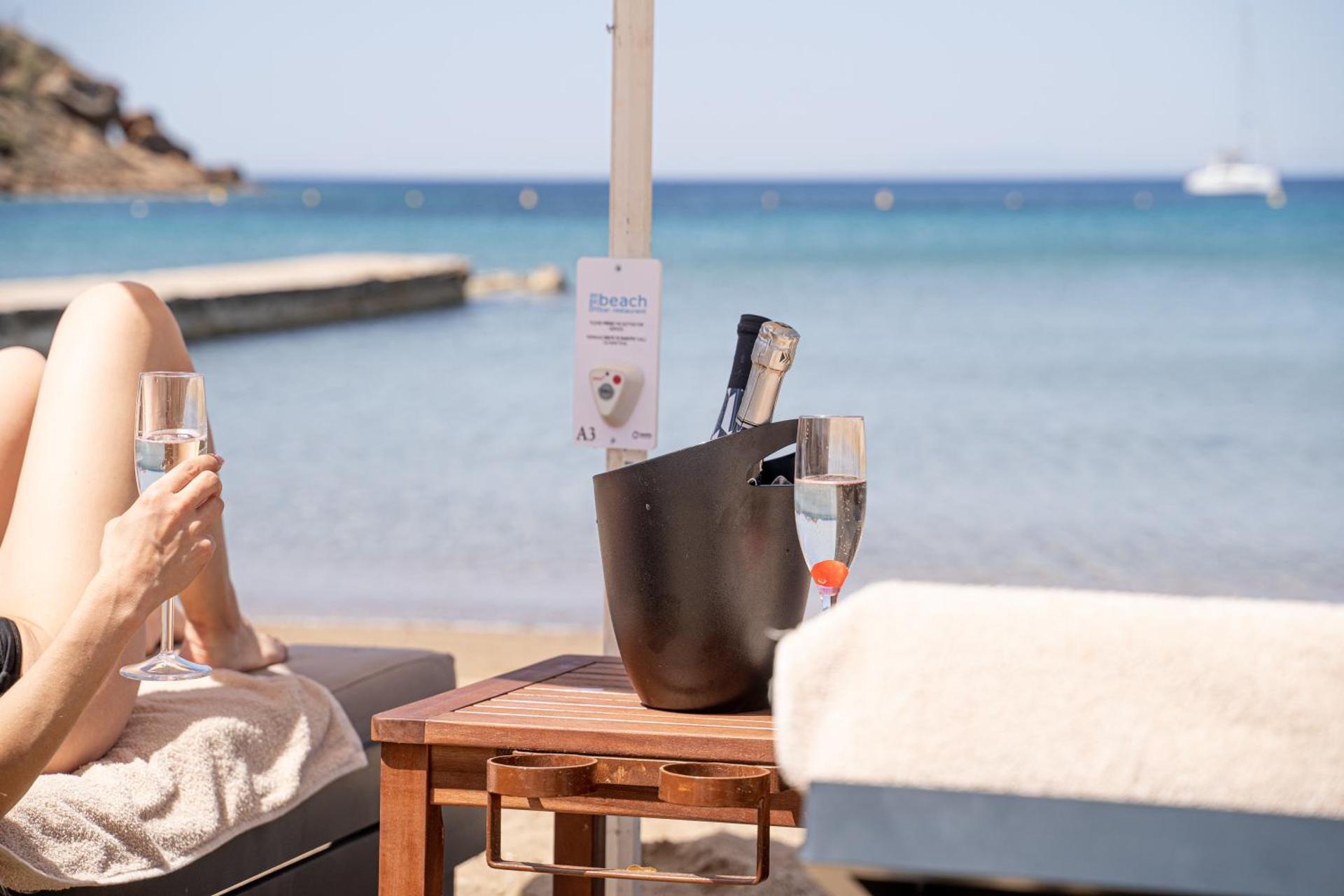 Aegeon Beach Hotel - Photo 100