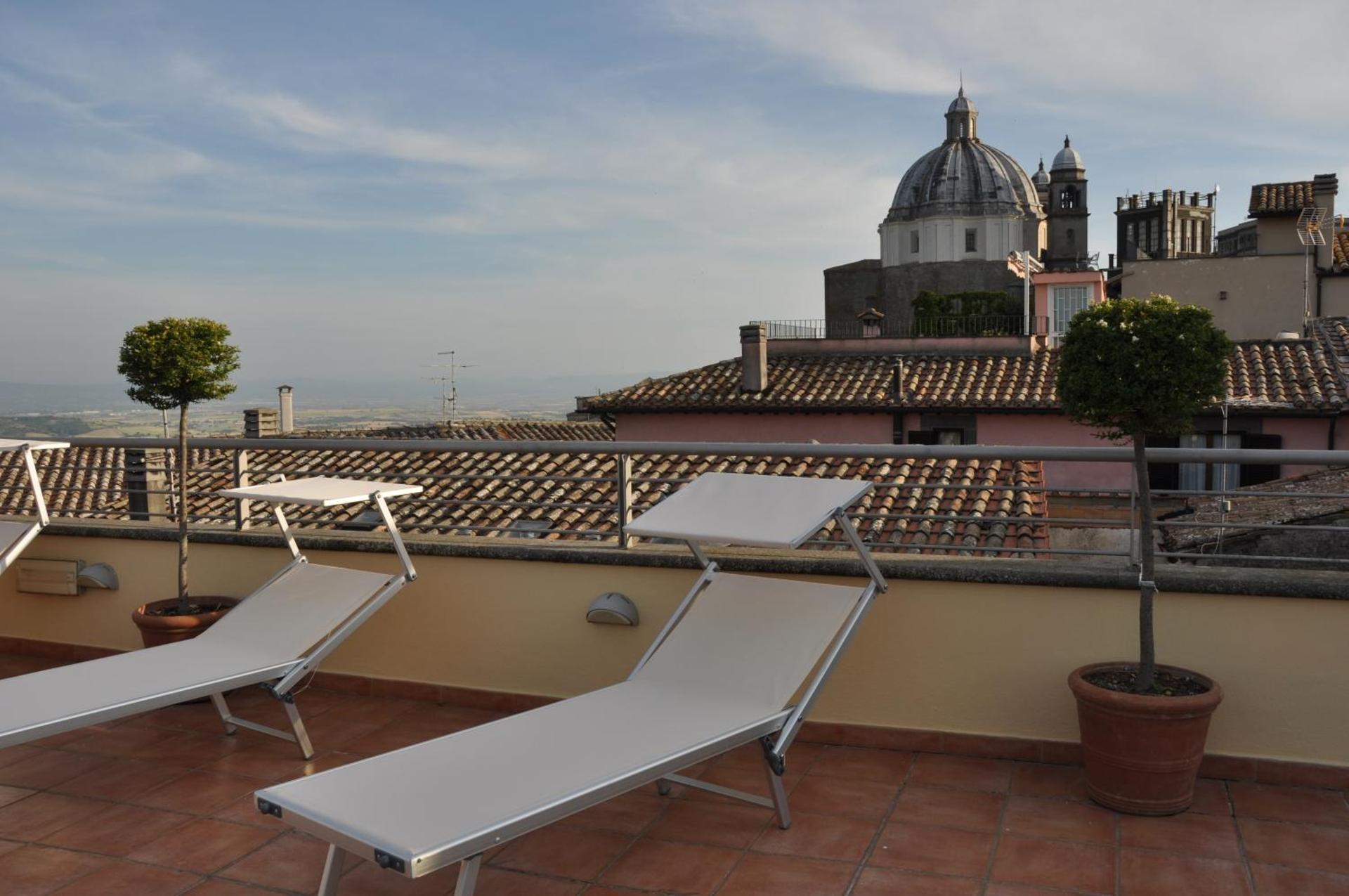 Hotel Urbano V - Photo 15