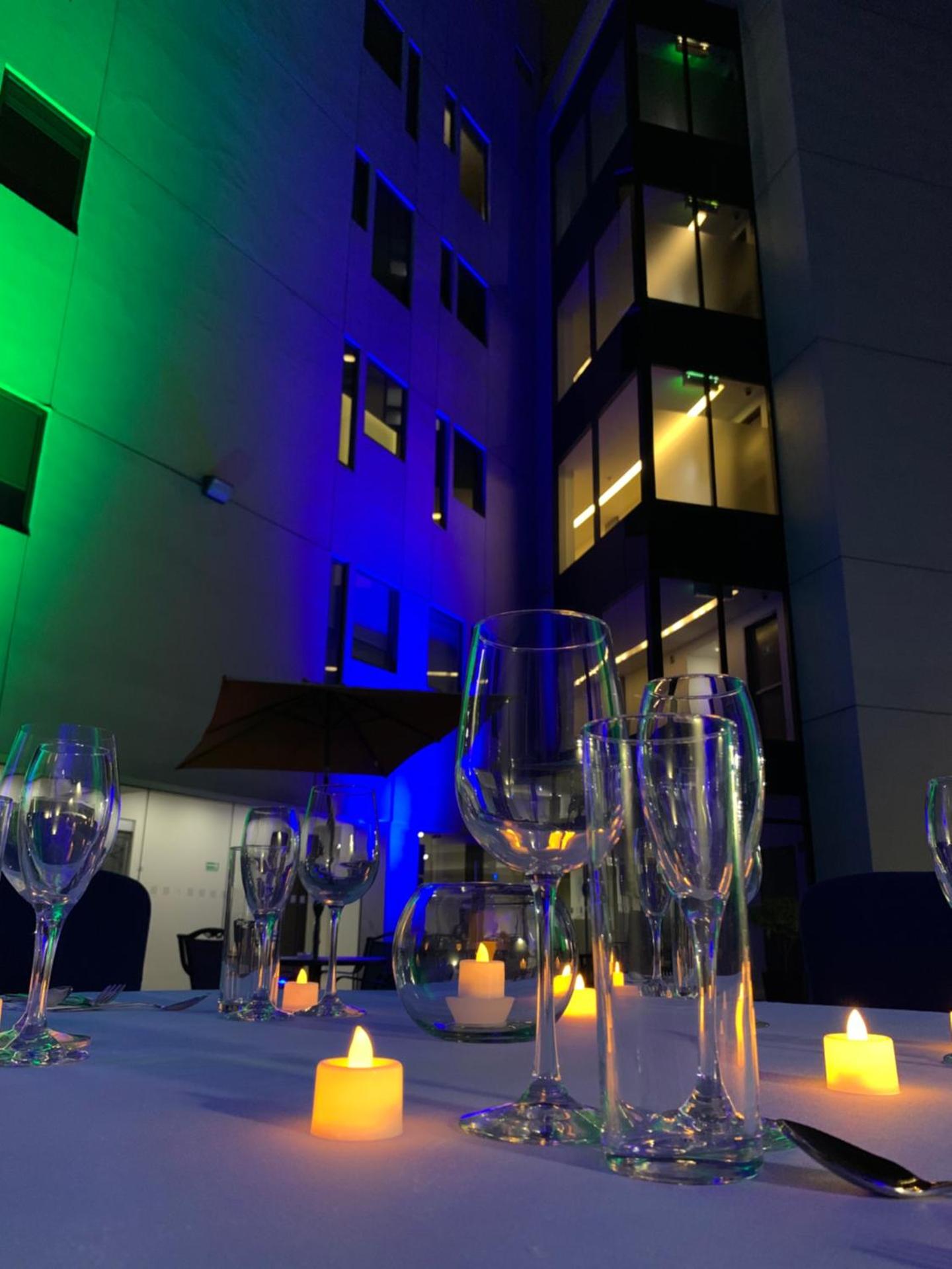 Holiday Inn Express Mexico Aeropuerto by IHG - Photo 2