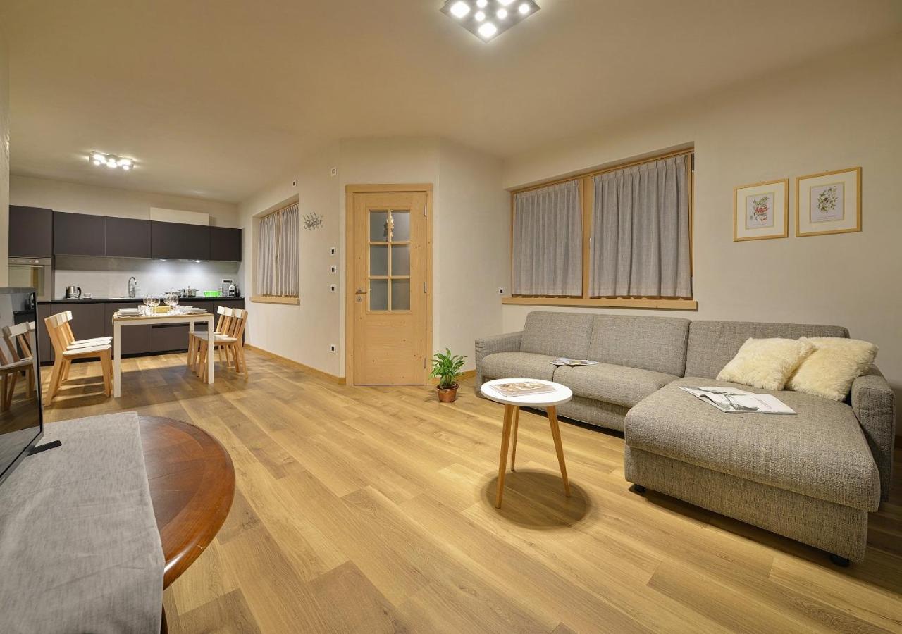 Apartment - Ground Floor - Photo 2