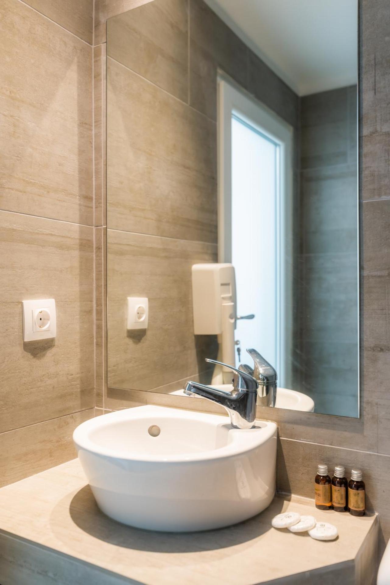 Paradise Beach Resort - Photo 29