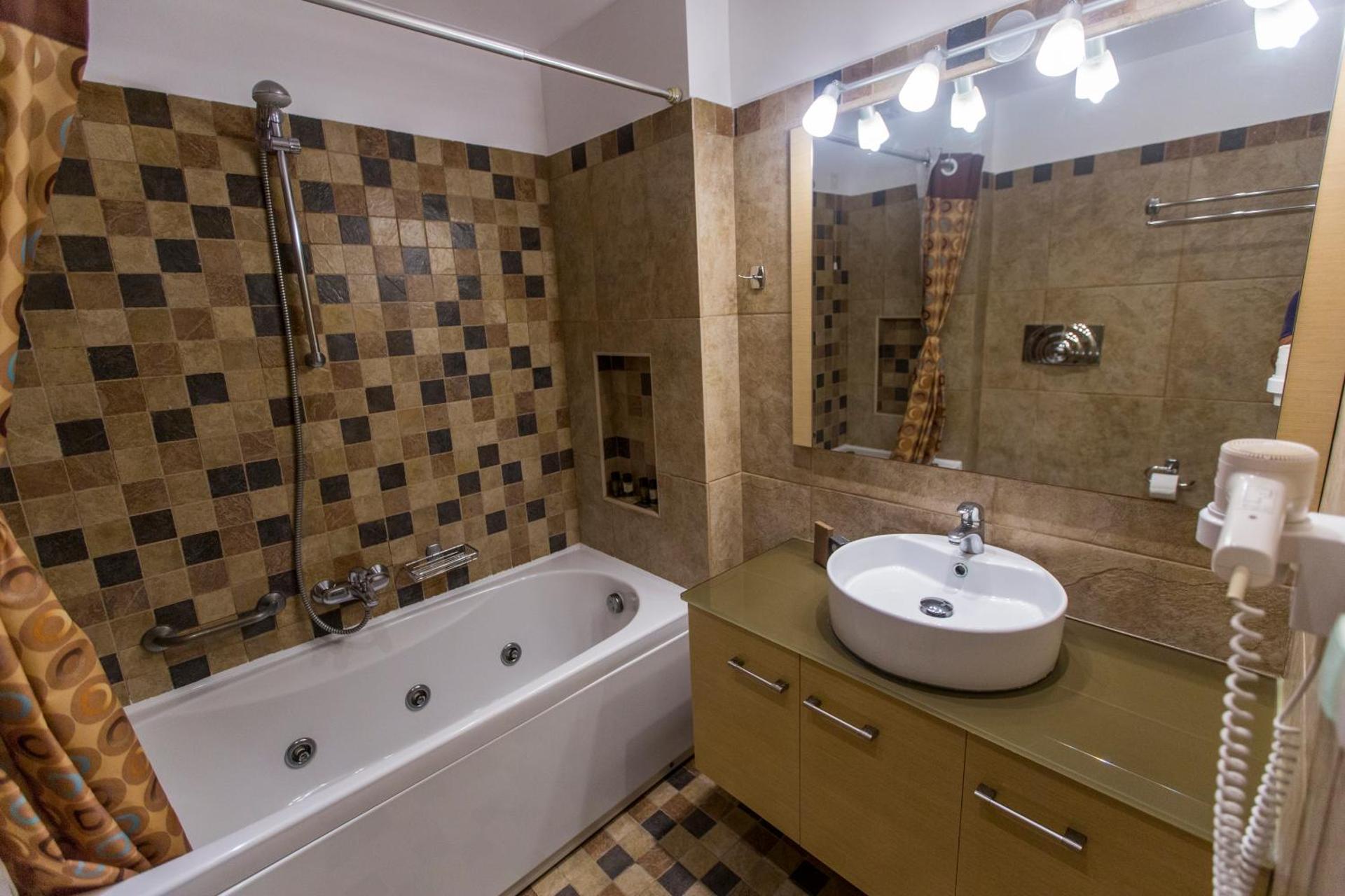 Anassa Deluxe Suites - Photo 15