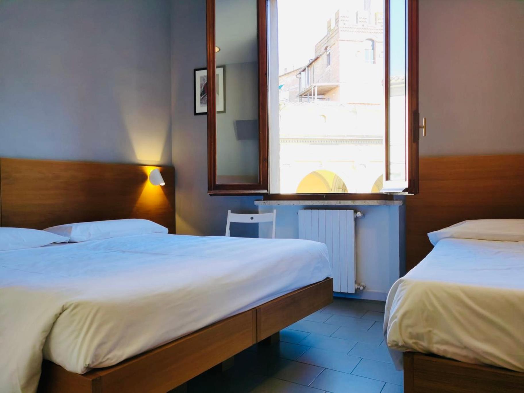 Hotel La Perla - Photo 25