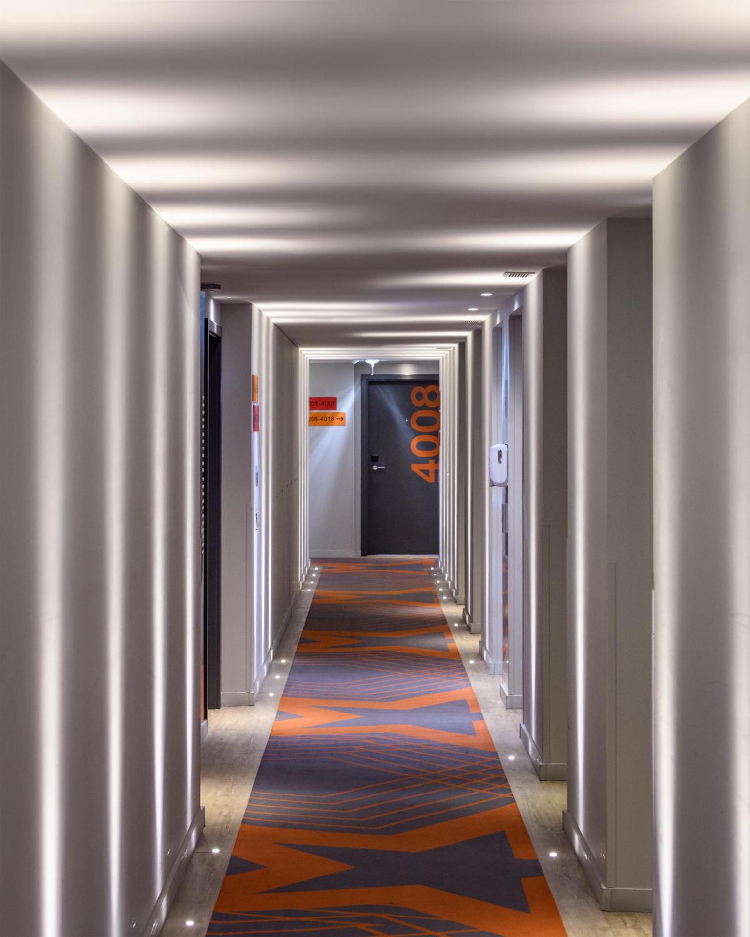 Star inn Lisbon Airport - Photo 31