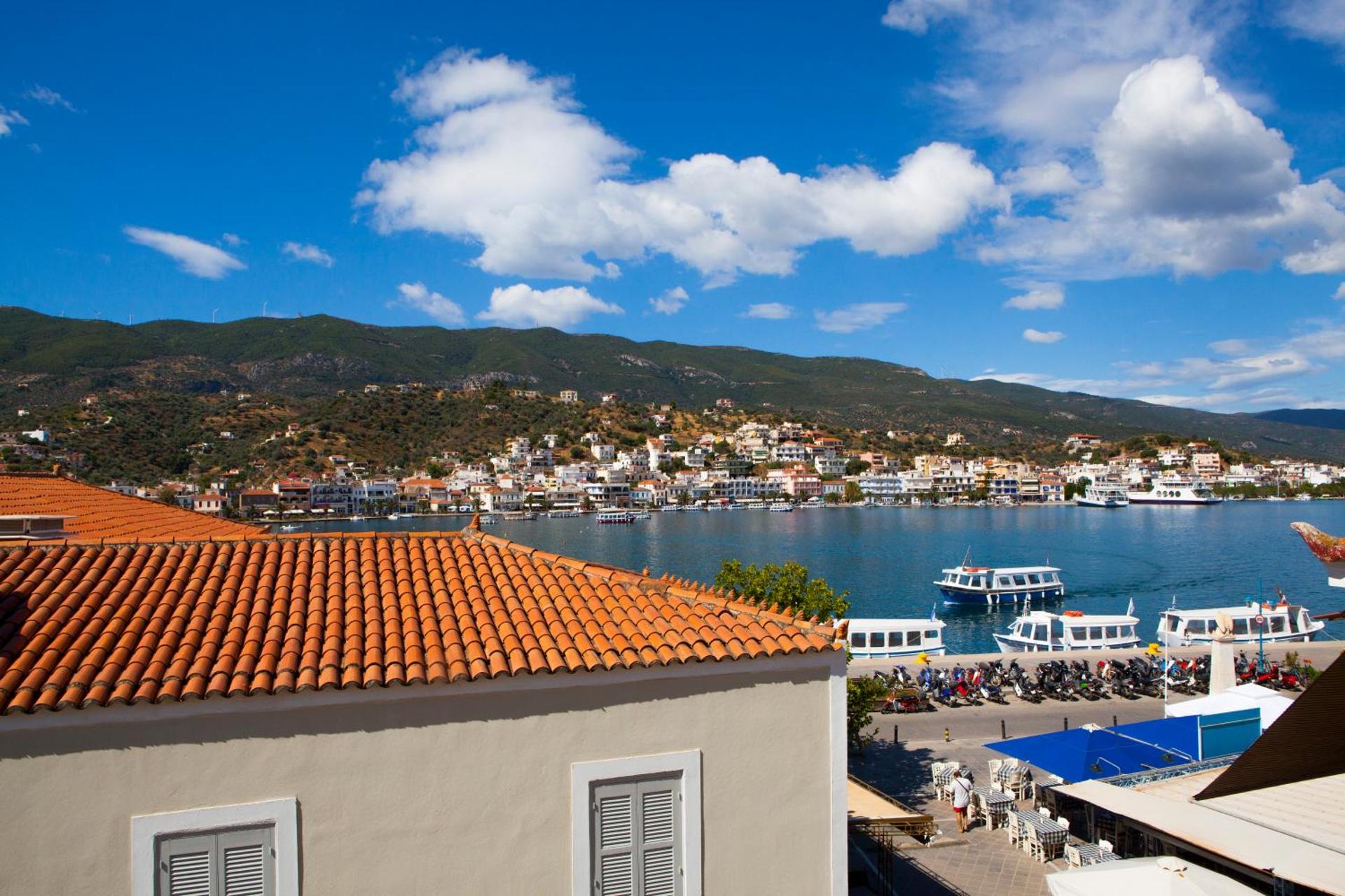 7 Brothers Hotel - Photo 9