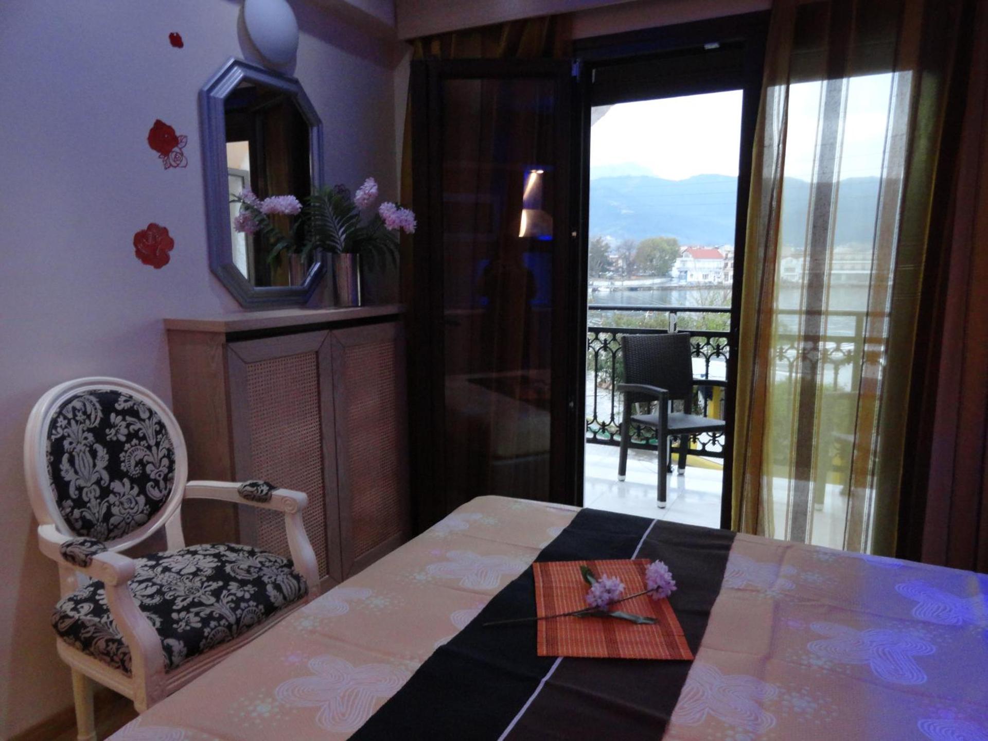 Captain's Beach Apartments - Photo 4