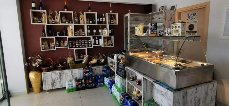 ANGELO Cafe Hotel - Photo 100