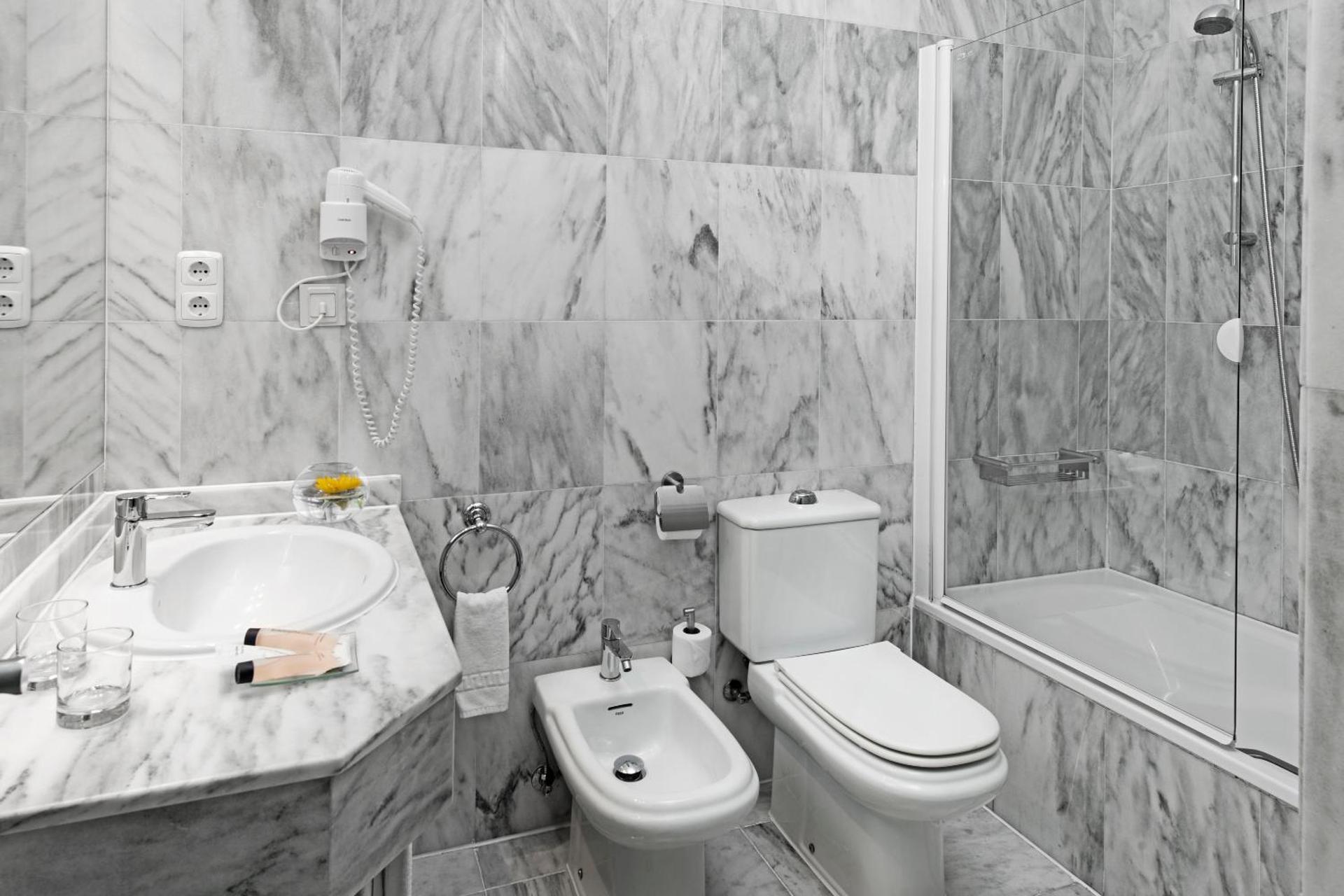 Elba Motril Beach & Business Hotel - Photo 9