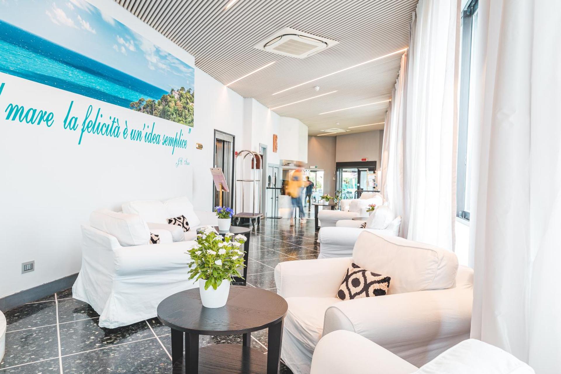 Hotel Santa Maria - Photo 34