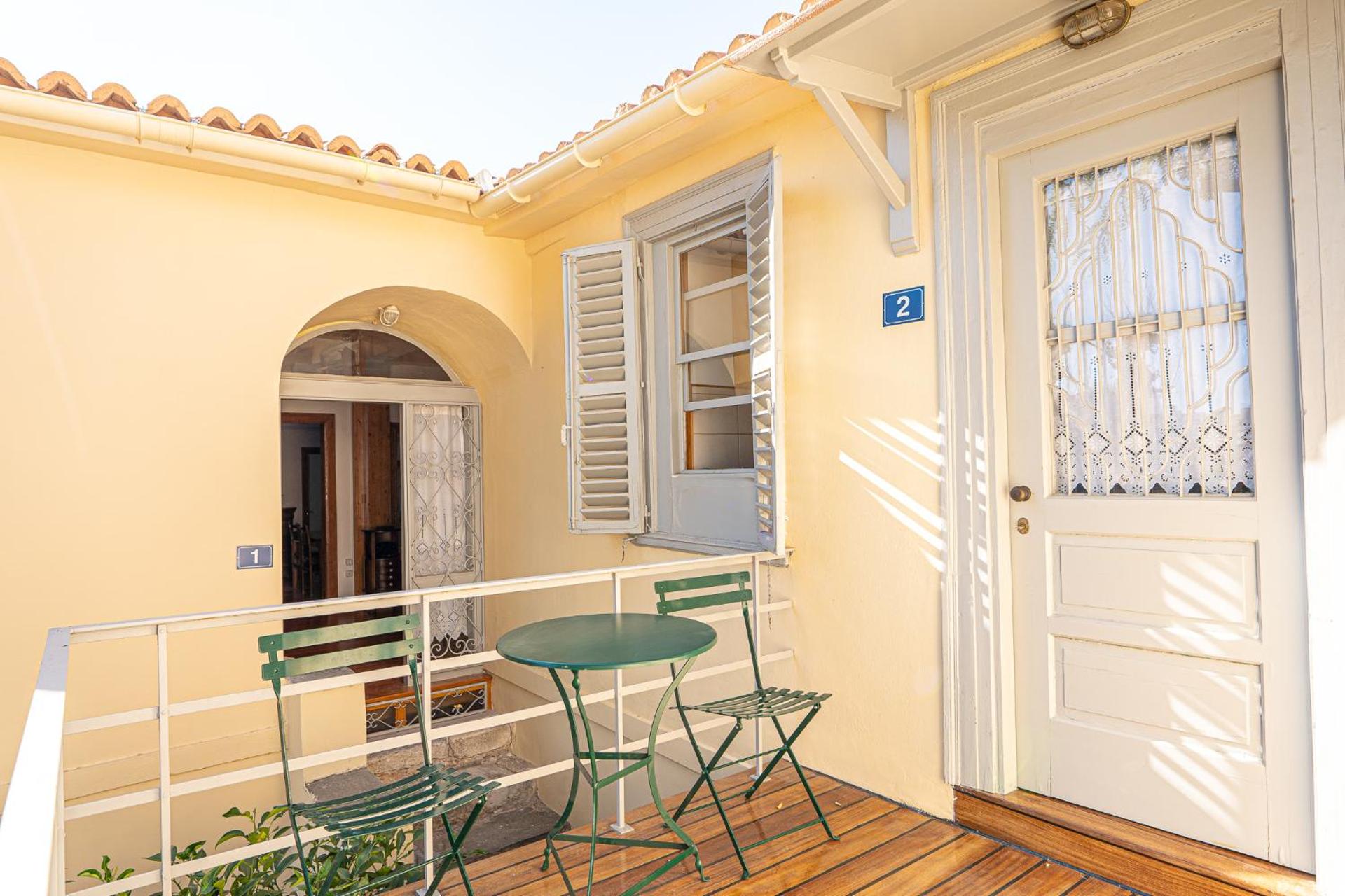 A Painter's House in Plaka - Photo 57