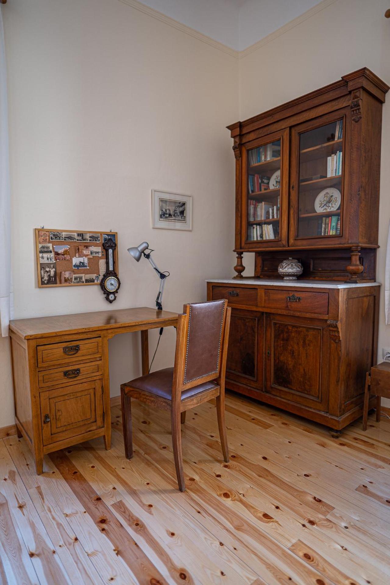 A Painter's House in Plaka - Photo 64