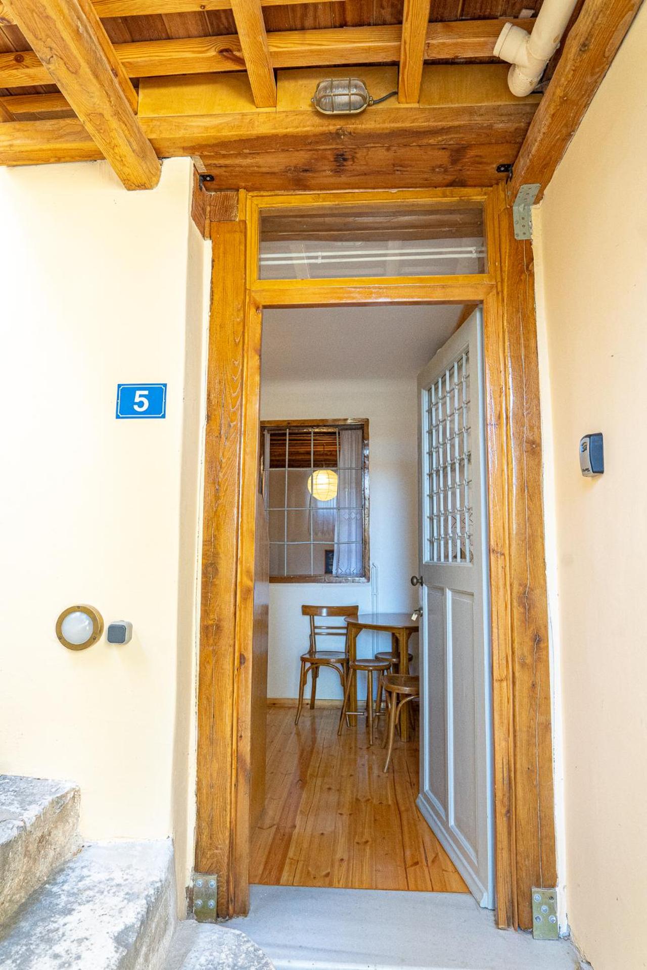 A Painter's House in Plaka - Photo 82