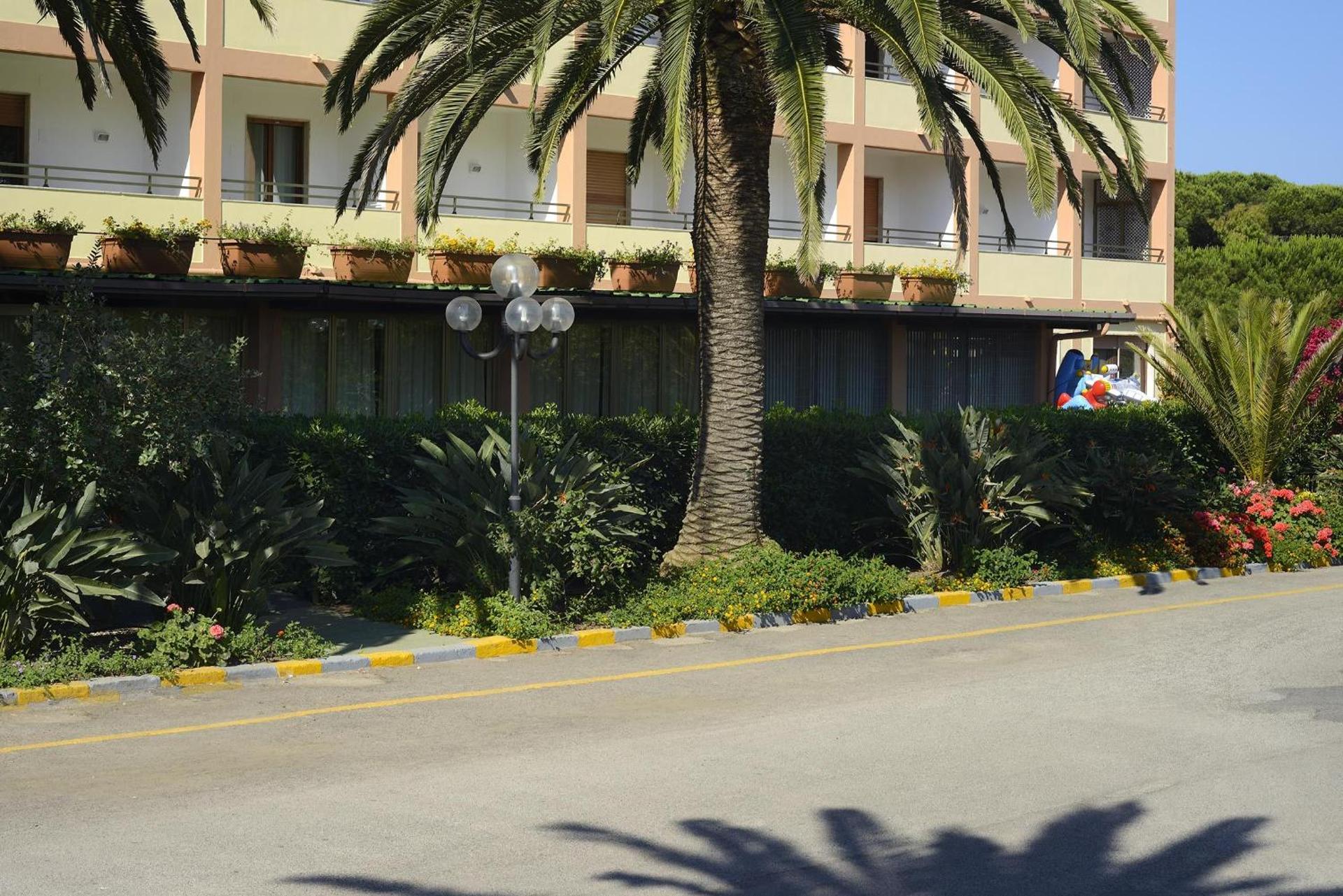 Hotel Oasis - Photo 28