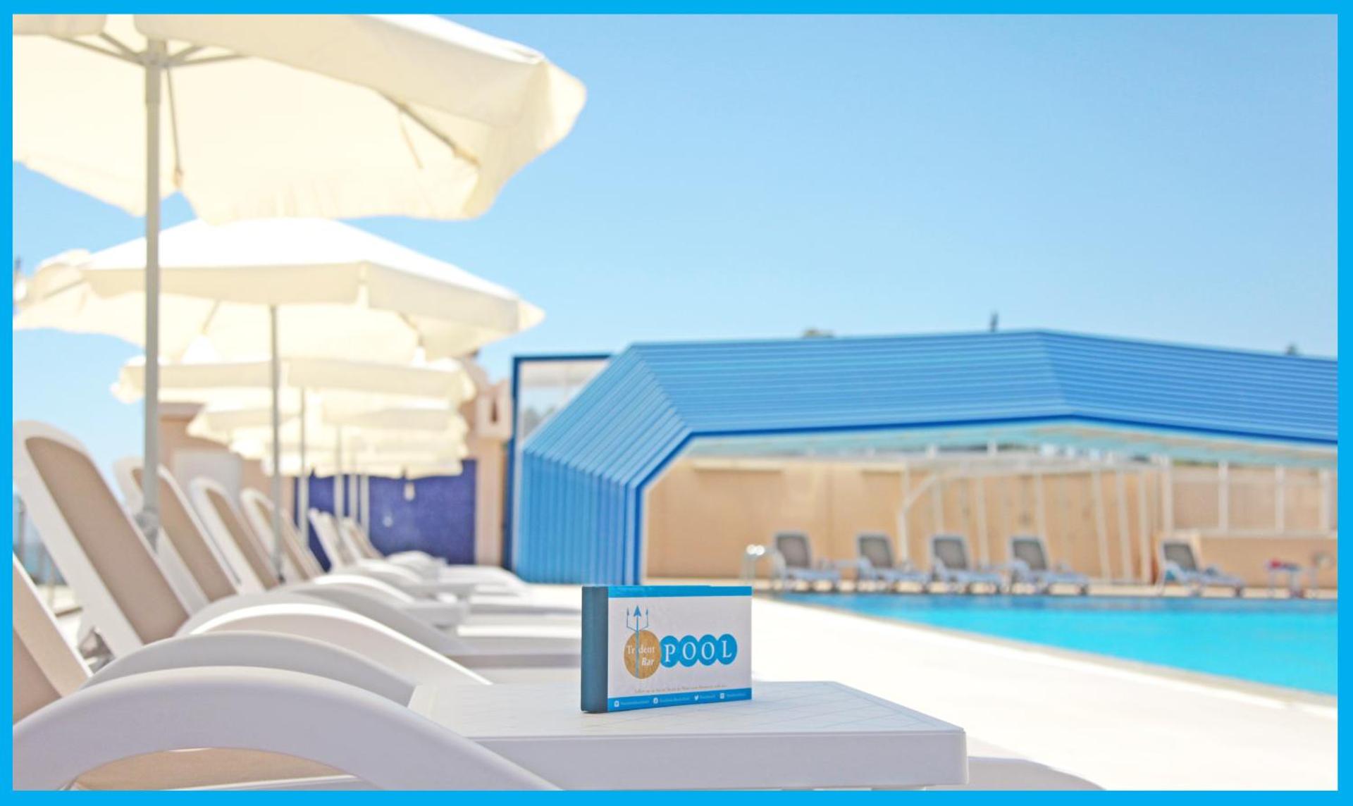 Poseidonia Beach Hotel - Photo 43