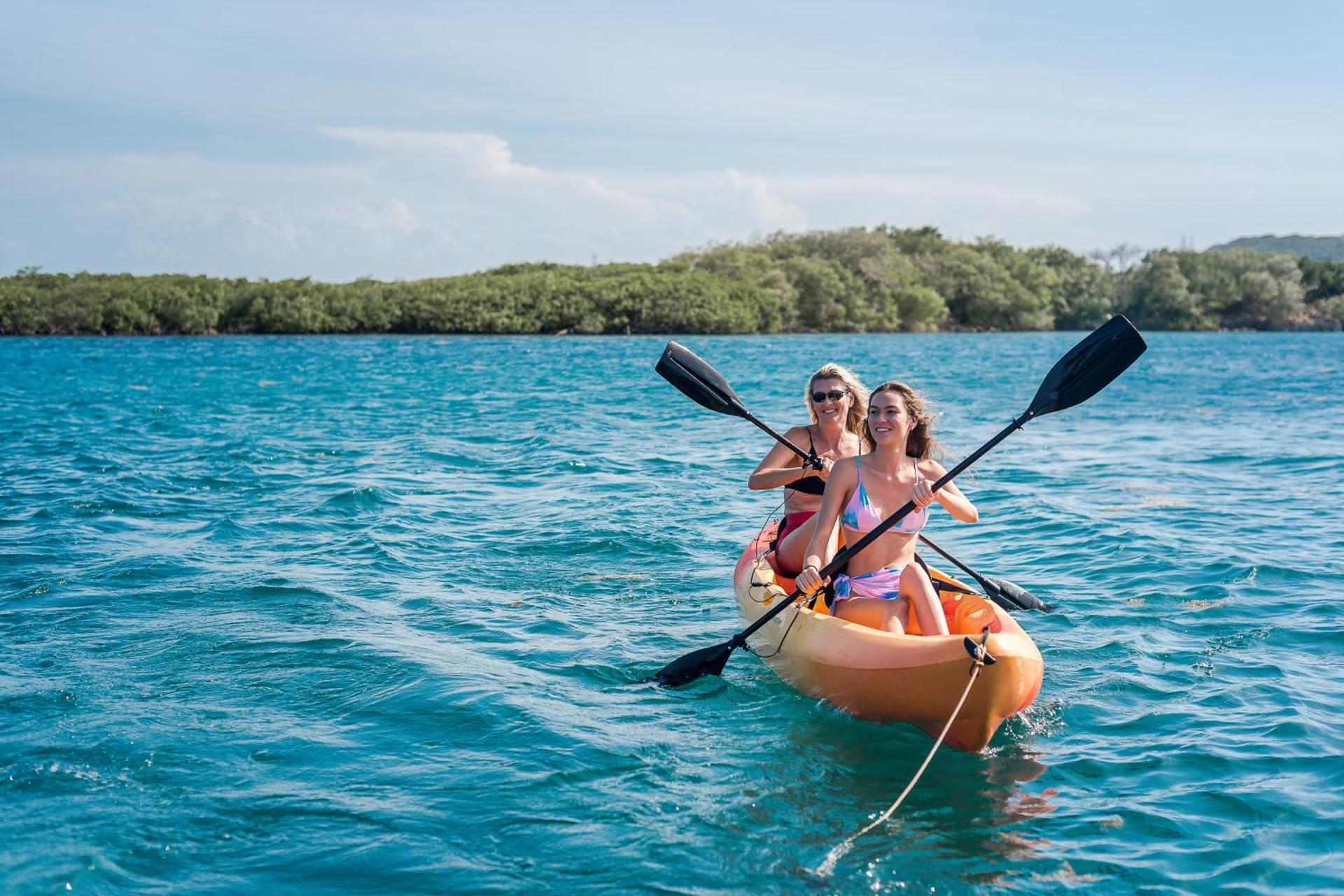 Barefoot Cay Resort - Photo 8