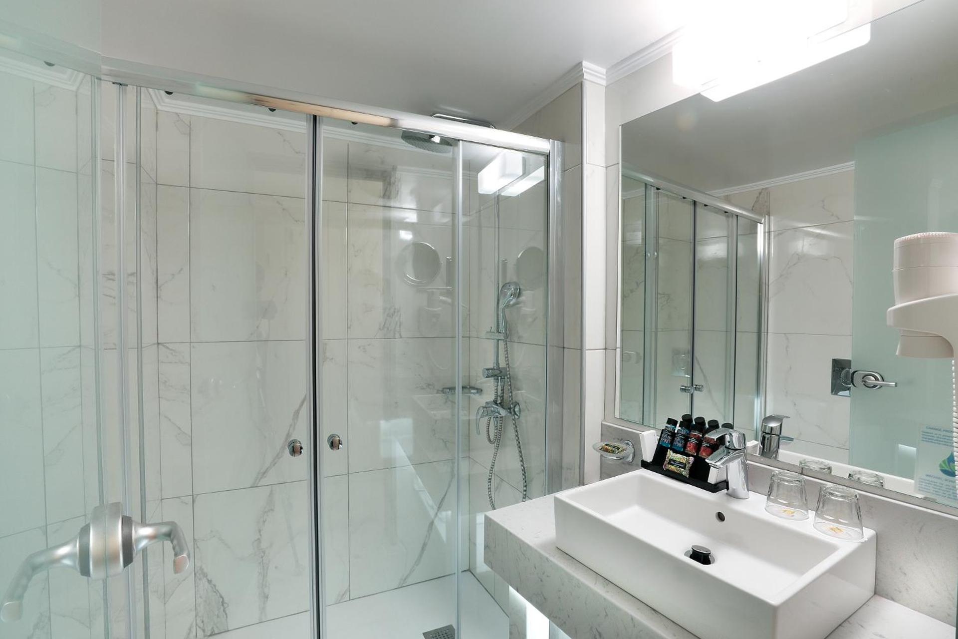 Rhodos Horizon Blu-Adults Only - Photo 9