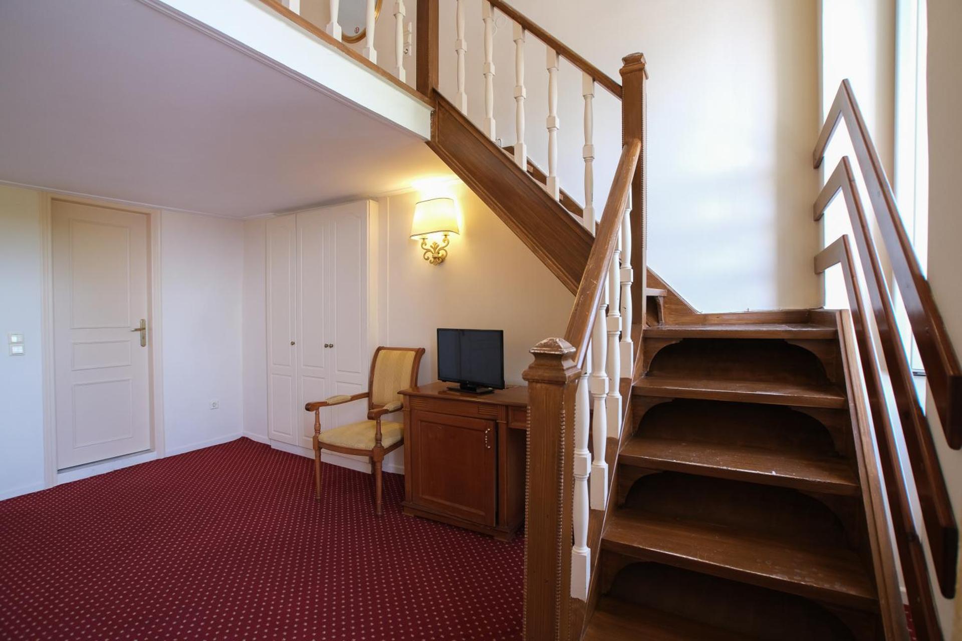 Cavalieri Hotel - Photo 27