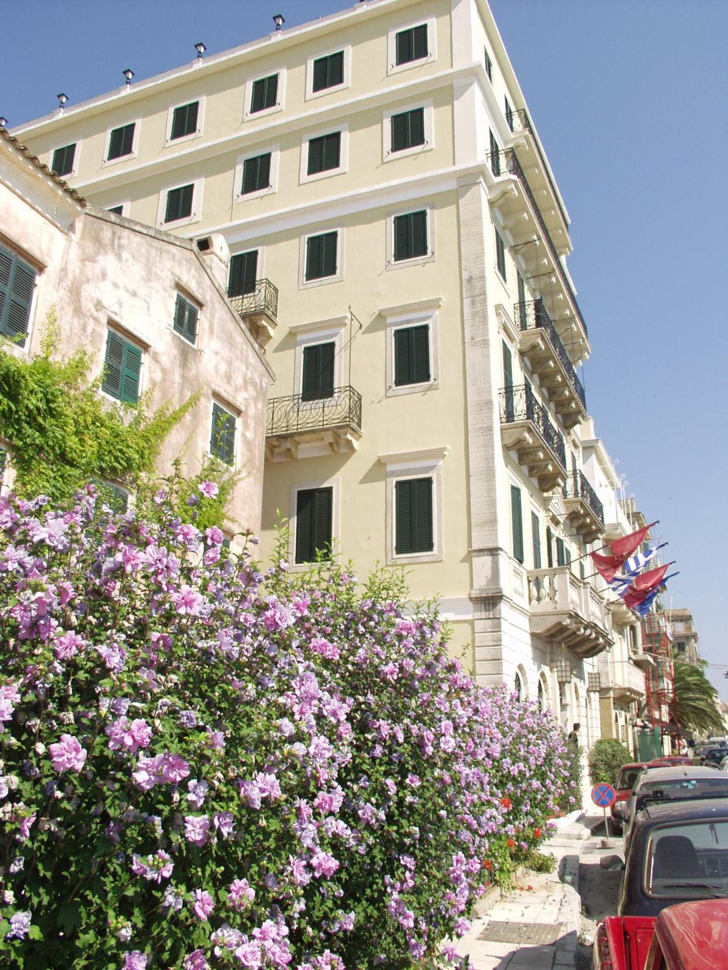 Cavalieri Hotel - Photo 80