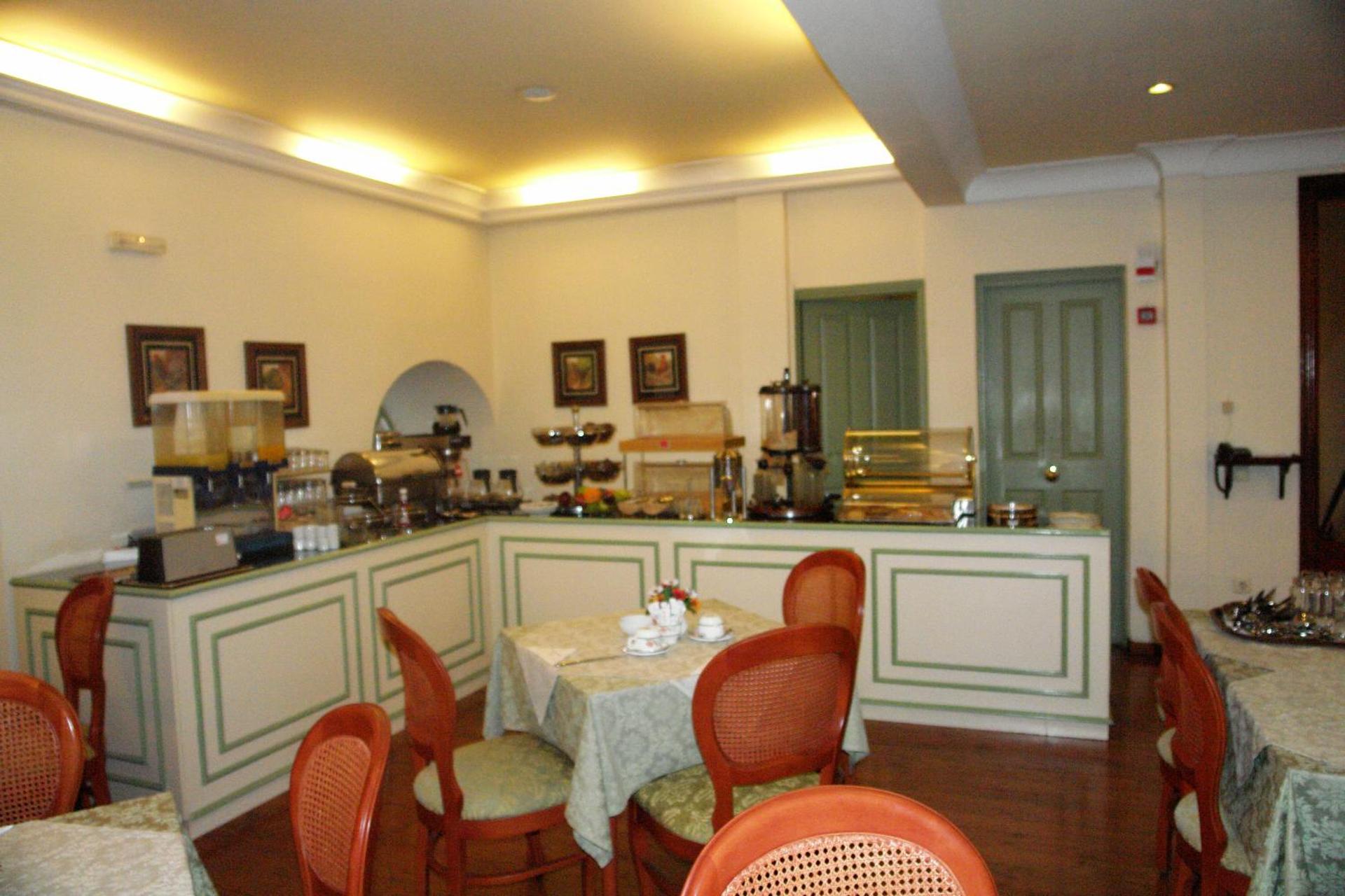 Cavalieri Hotel - Photo 94