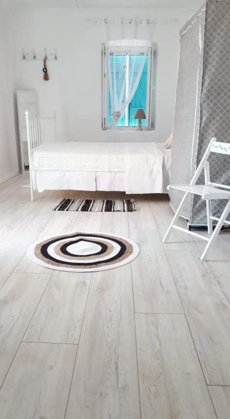 STATHIS GUESTHOUSE - Photo 5