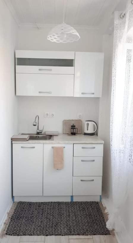 STATHIS GUESTHOUSE - Photo 7