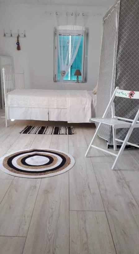 STATHIS GUESTHOUSE - Photo 11