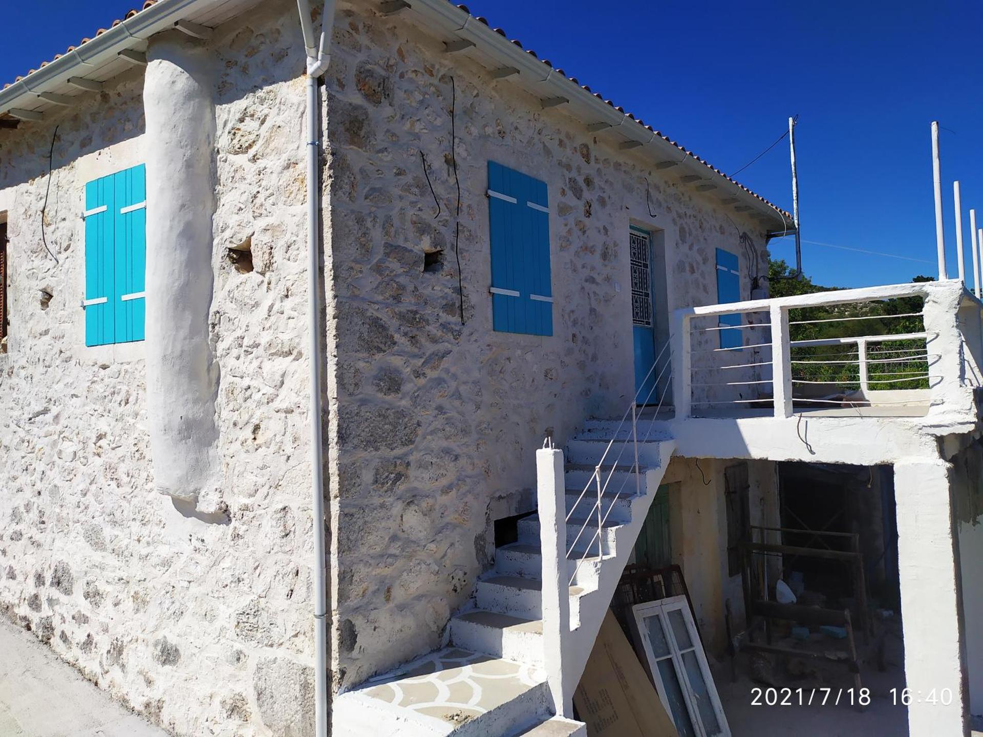 STATHIS GUESTHOUSE - Photo 12