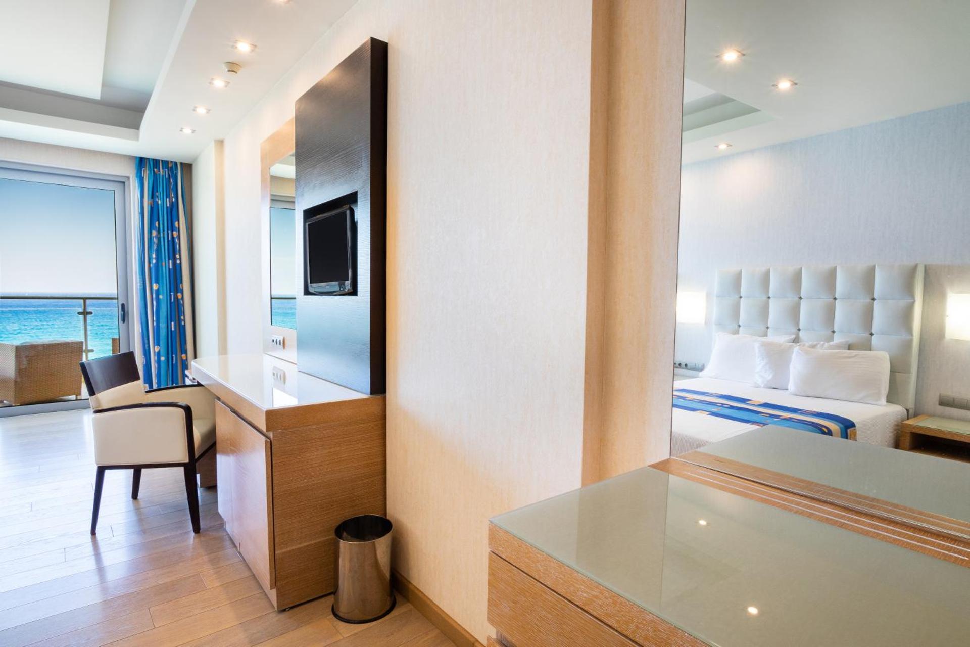 Konstantinos Palace - Photo 70