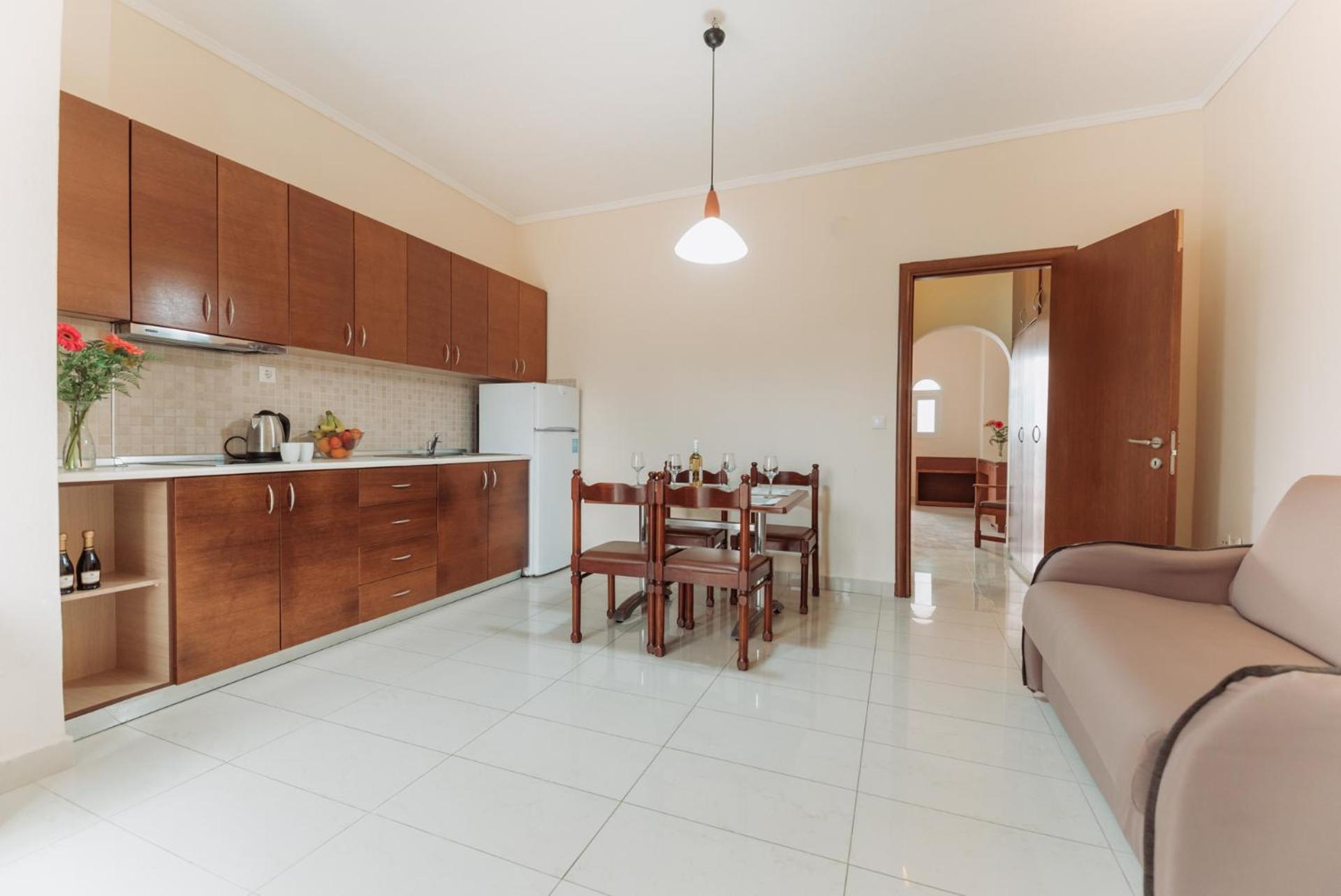 Paleos Hotel Apartments - Photo 15